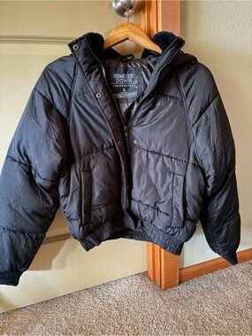 Aeropostale Black Cropped Puffer Jacket